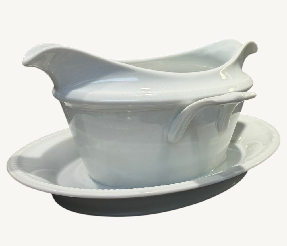 Kaiser KA12 White Beaded Gravy Boat Attached Underplate West Germany 8"